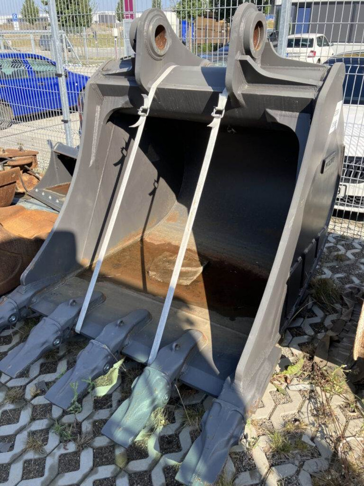 Volvo Tieflöffel mit Zähnen - Festanbau - Ekskavators-iekrāvējs: foto 1 Volvo Tieflöffel mit Zähnen - Festanbau - Ekskavators-iekrāvējs: foto 1