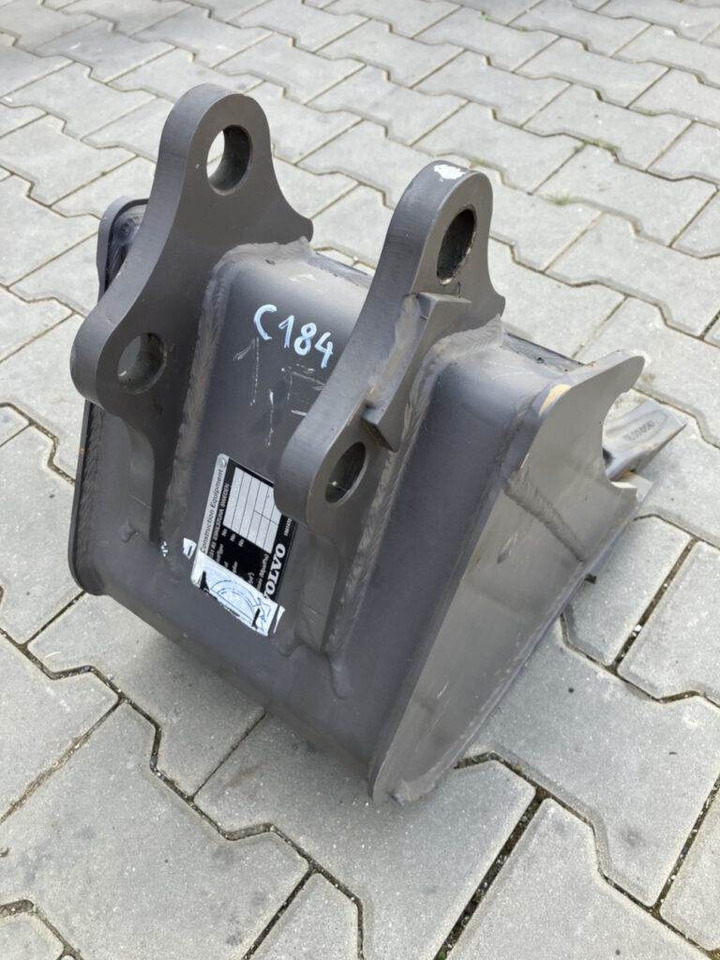 Volvo Tieflöffel mit Zähnen - Festanbau - Ekskavators-iekrāvējs: foto 2 Volvo Tieflöffel mit Zähnen - Festanbau - Ekskavators-iekrāvējs: foto 2