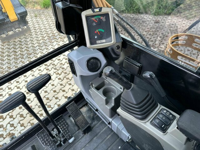 CAT Bagger 306 E2 Minibagger Kettenbagger 270 H - Kāpurķēžu ekskavators: foto 2 CAT Bagger 306 E2 Minibagger Kettenbagger 270 H - Kāpurķēžu ekskavators: foto 2