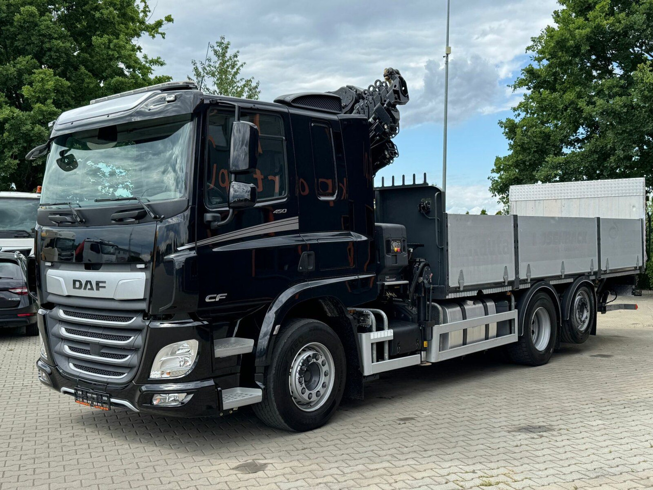 DAF CF 450 FAN 6x2 Pritsche mit Kran HIAB 188 E-6 - Bortu kravas automašīna/ Platforma, Kravas auto ar manipulatoru: foto 2 DAF CF 450 FAN 6x2 Pritsche mit Kran HIAB 188 E-6 - Bortu kravas automašīna/ Platforma, Kravas auto ar manipulatoru: foto 2