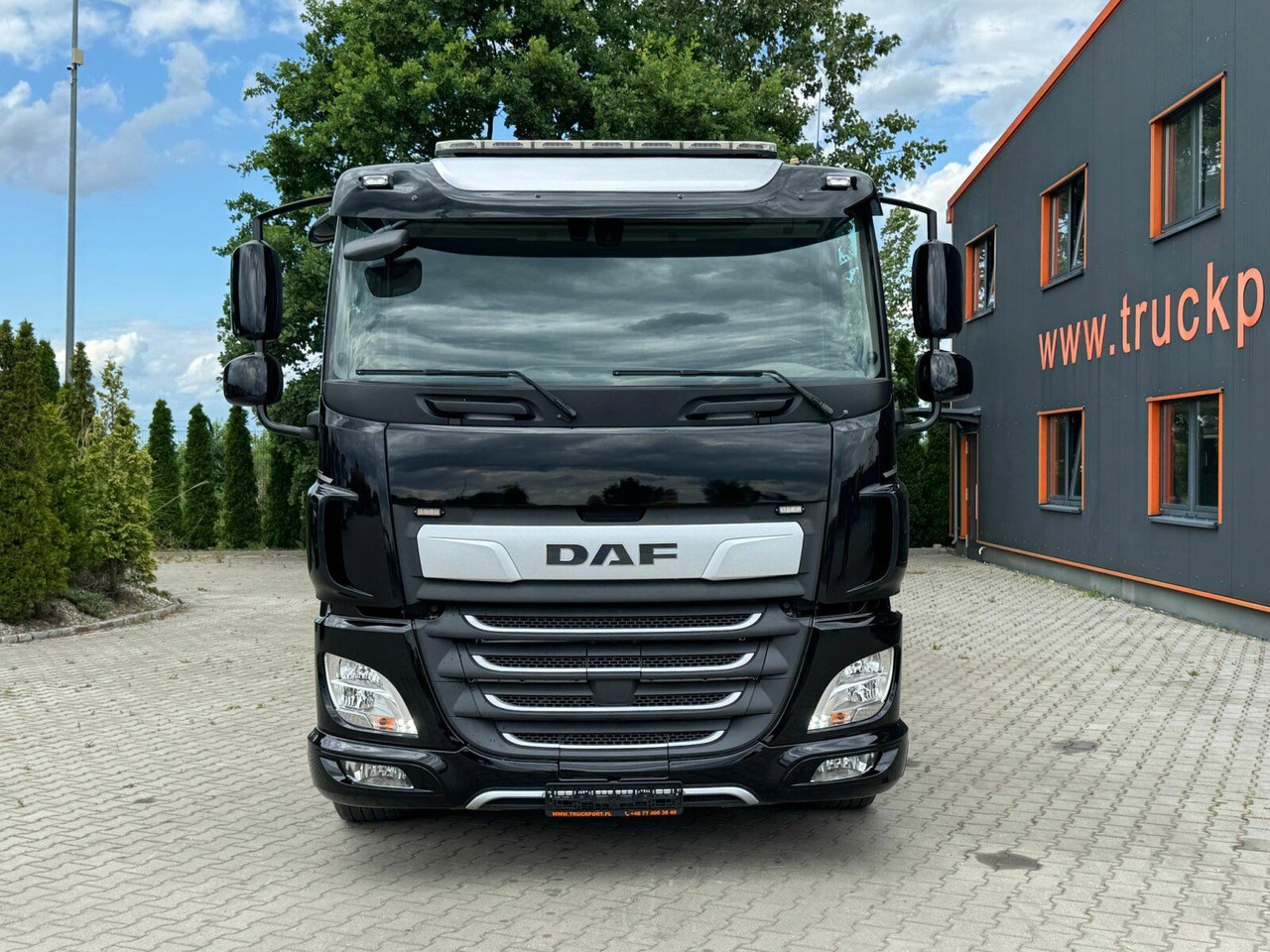 DAF CF 450 FAN 6x2 Pritsche mit Kran HIAB 188 E-6 - Bortu kravas automašīna/ Platforma, Kravas auto ar manipulatoru: foto 3 DAF CF 450 FAN 6x2 Pritsche mit Kran HIAB 188 E-6 - Bortu kravas automašīna/ Platforma, Kravas auto ar manipulatoru: foto 3