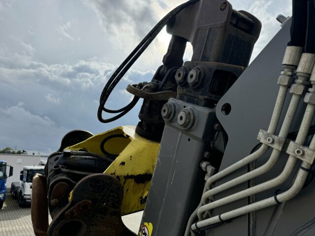 DAF XF 530 6x2 Holztransport Kran PENZ 15Z9.50 - Kokvedējs, Kravas auto ar manipulatoru: foto 4 DAF XF 530 6x2 Holztransport Kran PENZ 15Z9.50 - Kokvedējs, Kravas auto ar manipulatoru: foto 4