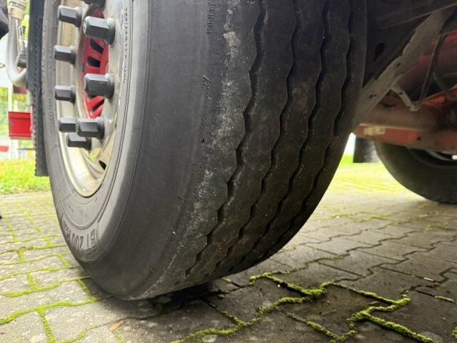 Feldbinder Kipp. 66.3 Silo ADR 3 Achs - Silosa puspiekabe: foto 5 Feldbinder Kipp. 66.3 Silo ADR 3 Achs - Silosa puspiekabe: foto 5