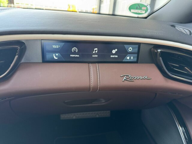 Ferrari Roma Coupe Schwarz - Kupeja: foto 5 Ferrari Roma Coupe Schwarz - Kupeja: foto 5