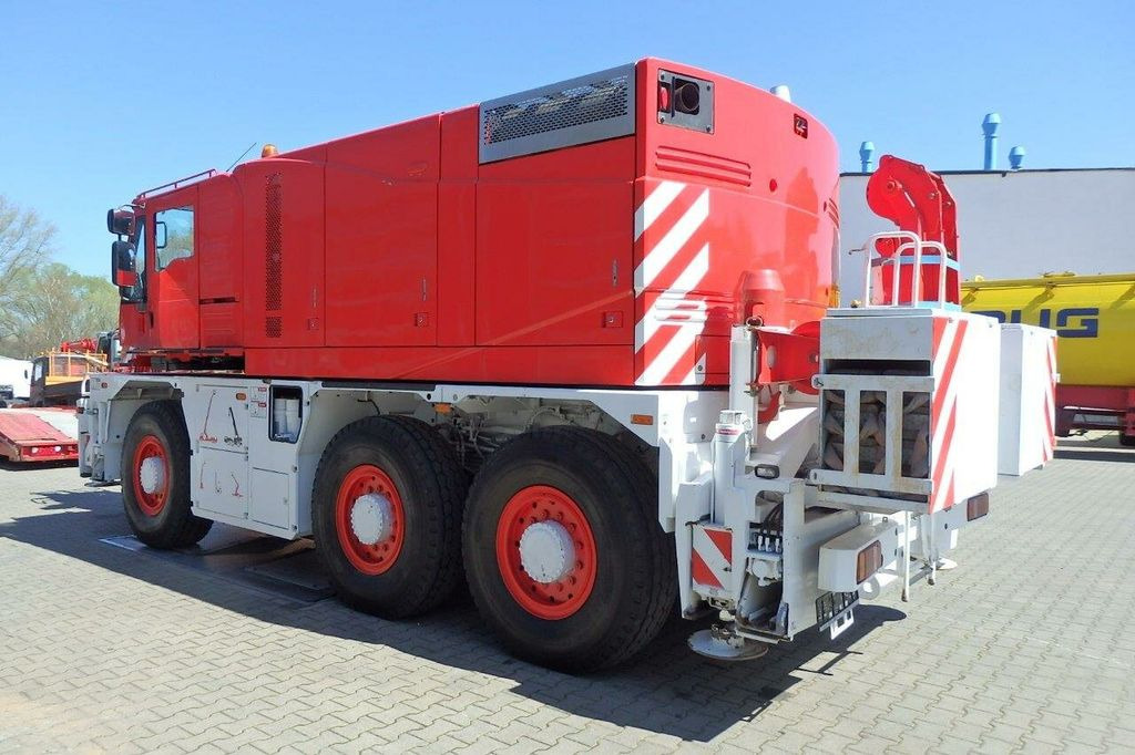 Grove GCK 3045 CITY KRAN 45 Ton - 5800 Std - Kravas auto ar manipulatoru: foto 4 Grove GCK 3045 CITY KRAN 45 Ton - 5800 Std - Kravas auto ar manipulatoru: foto 4