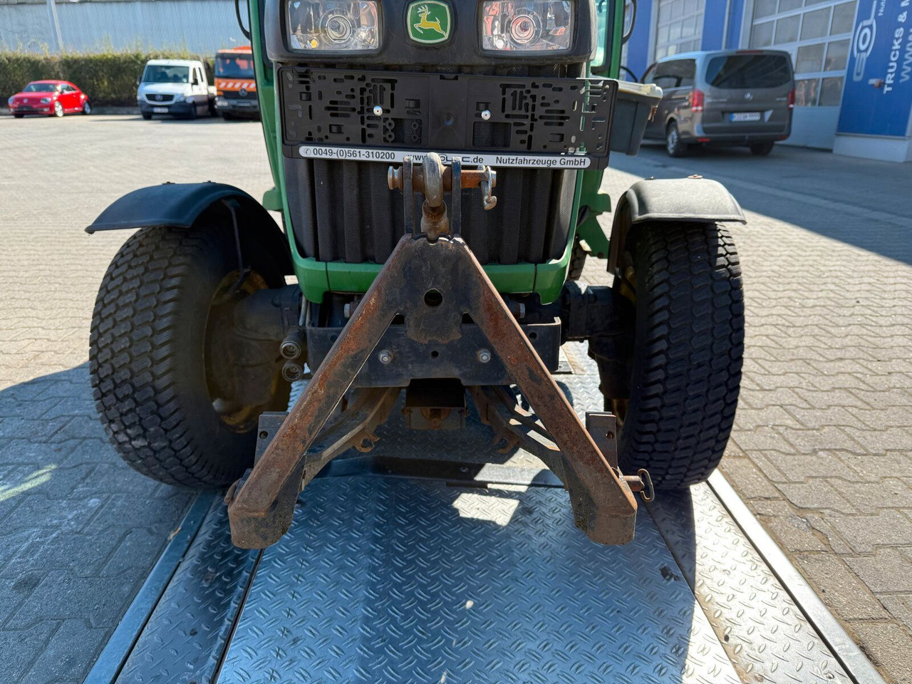 John Deere 3520 Kommunaltrak. Frontkraftheber Kuppeldreieck līzingu John Deere 3520 Kommunaltrak. Frontkraftheber Kuppeldreieck: foto 16