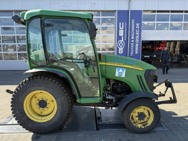 Komunālais traktors John Deere 3520 Kommunaltrak. Frontkraftheber Kuppeldreieck: foto 8