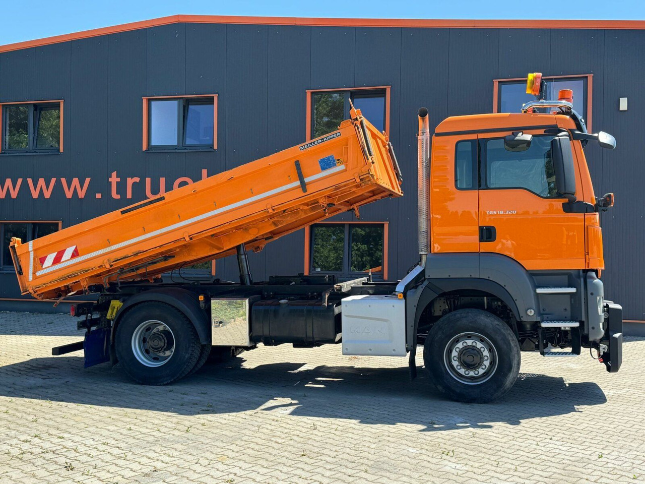 Kravas automašīna pašizgāzējs MAN TGS 18.320 4x4 BL Euro 6 Kipper + Winterdienst: foto 18