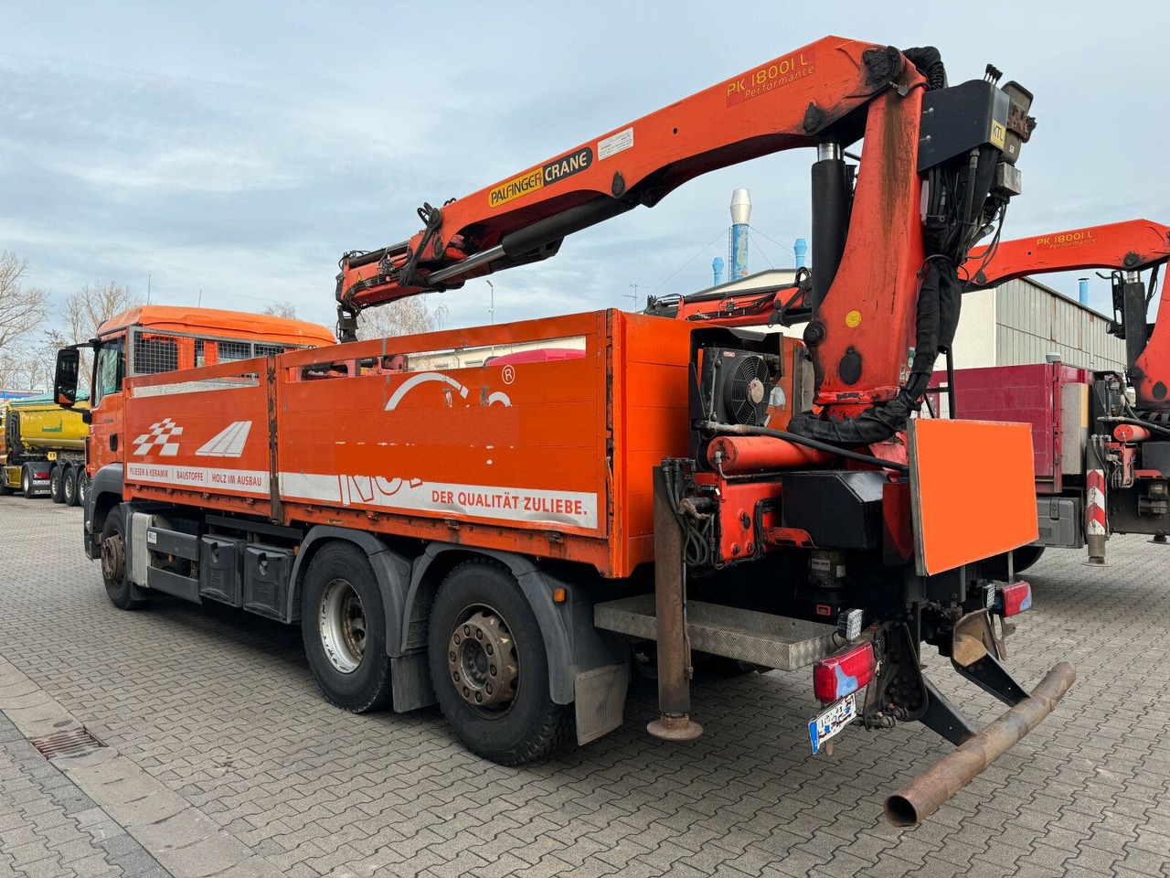 MAN TGS 26.400 6x2 Pritsche Kran Palfinger PK 18001L - Bortu kravas automašīna/ Platforma, Kravas auto ar manipulatoru: foto 4 MAN TGS 26.400 6x2 Pritsche Kran Palfinger PK 18001L - Bortu kravas automašīna/ Platforma, Kravas auto ar manipulatoru: foto 4
