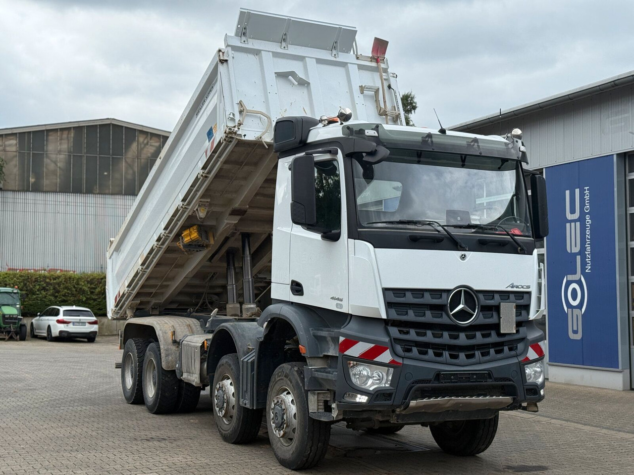 Mercedes-Benz 4145 8x8 Meiler Dreiseitenkipper Bordmatik - Kravas automašīna pašizgāzējs: foto 4 Mercedes-Benz 4145 8x8 Meiler Dreiseitenkipper Bordmatik - Kravas automašīna pašizgāzējs: foto 4