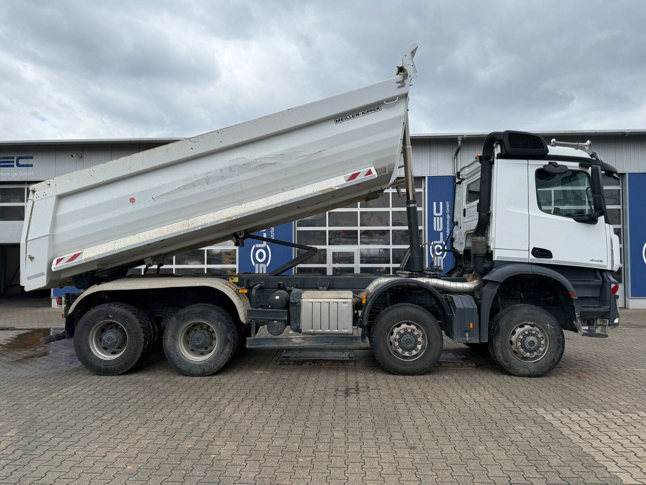 Mercedes-Benz 4145 Meiler Kipper - Kravas automašīna pašizgāzējs: foto 4 Mercedes-Benz 4145 Meiler Kipper - Kravas automašīna pašizgāzējs: foto 4