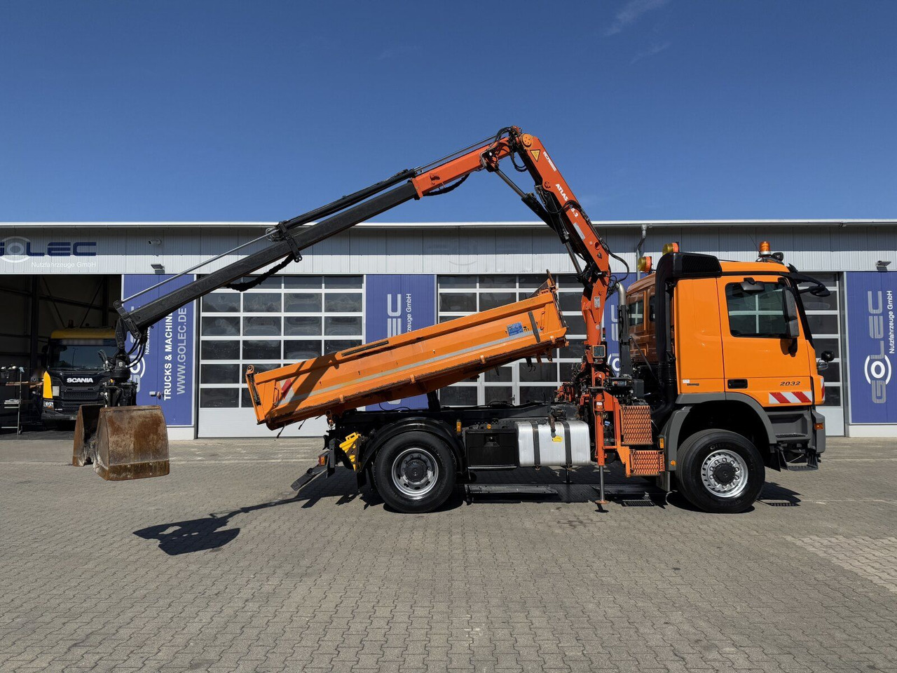 Mercedes-Benz ACTROS 2044 4x4 Kipper Kran ATLAS 65.2 A2L - Kravas auto ar manipulatoru: foto 4 Mercedes-Benz ACTROS 2044 4x4 Kipper Kran ATLAS 65.2 A2L - Kravas auto ar manipulatoru: foto 4