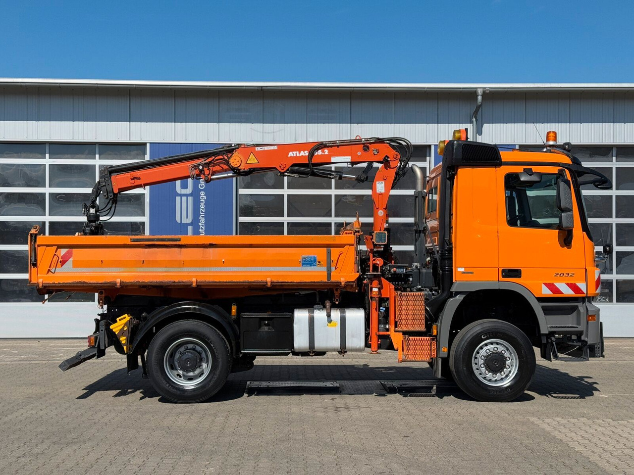 Mercedes-Benz ACTROS 2044 4x4 Kipper Kran ATLAS 65.2 A2L - Kravas auto ar manipulatoru: foto 3 Mercedes-Benz ACTROS 2044 4x4 Kipper Kran ATLAS 65.2 A2L - Kravas auto ar manipulatoru: foto 3