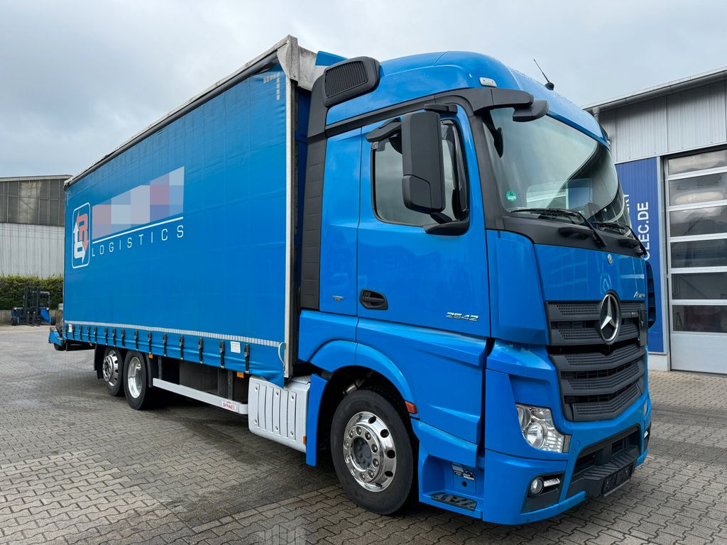 Kravas automašīna ar tentu Mercedes-Benz ACTROS 2542 6x2 Euro 6 Jumbo Pritsche *Stapler: foto 1