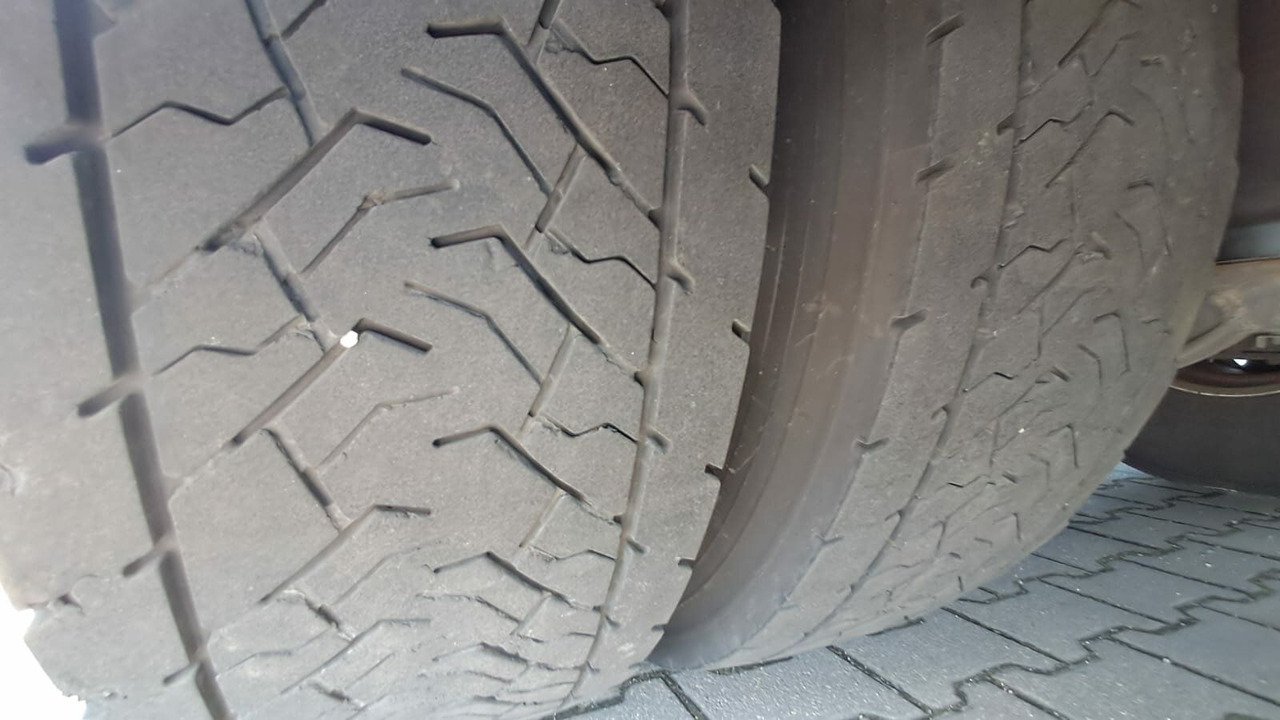 Kravas auto ar manipulatoru Mercedes-Benz ACTROS 2545 6x2 Pritsche Kran Palfinger PK20001K: foto 18