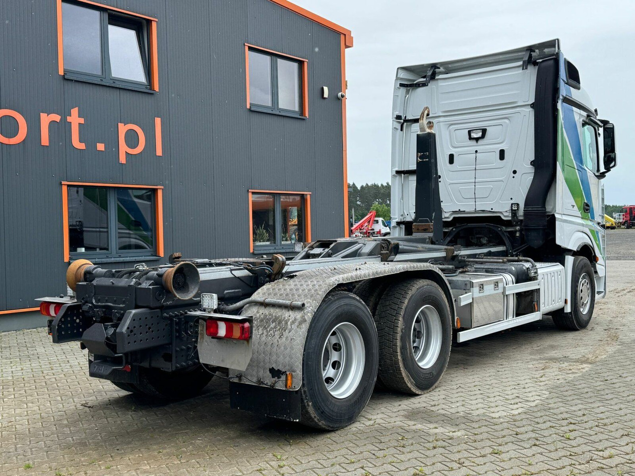 Mercedes-Benz ACTROS 2658 6x2 Abrollkipper MEILLER RK 26.67K - Pacēlājs ar āķi: foto 5 Mercedes-Benz ACTROS 2658 6x2 Abrollkipper MEILLER RK 26.67K - Pacēlājs ar āķi: foto 5