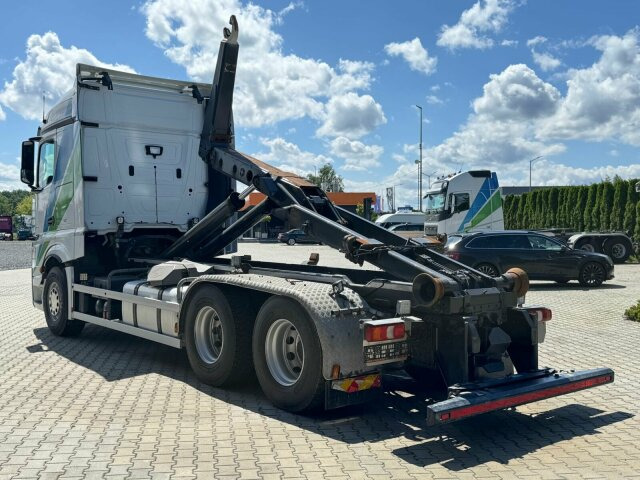 Mercedes-Benz ACTROS 2658 6x2 Abrollkipper MEILLER RK 26.67K - Pacēlājs ar āķi: foto 2 Mercedes-Benz ACTROS 2658 6x2 Abrollkipper MEILLER RK 26.67K - Pacēlājs ar āķi: foto 2