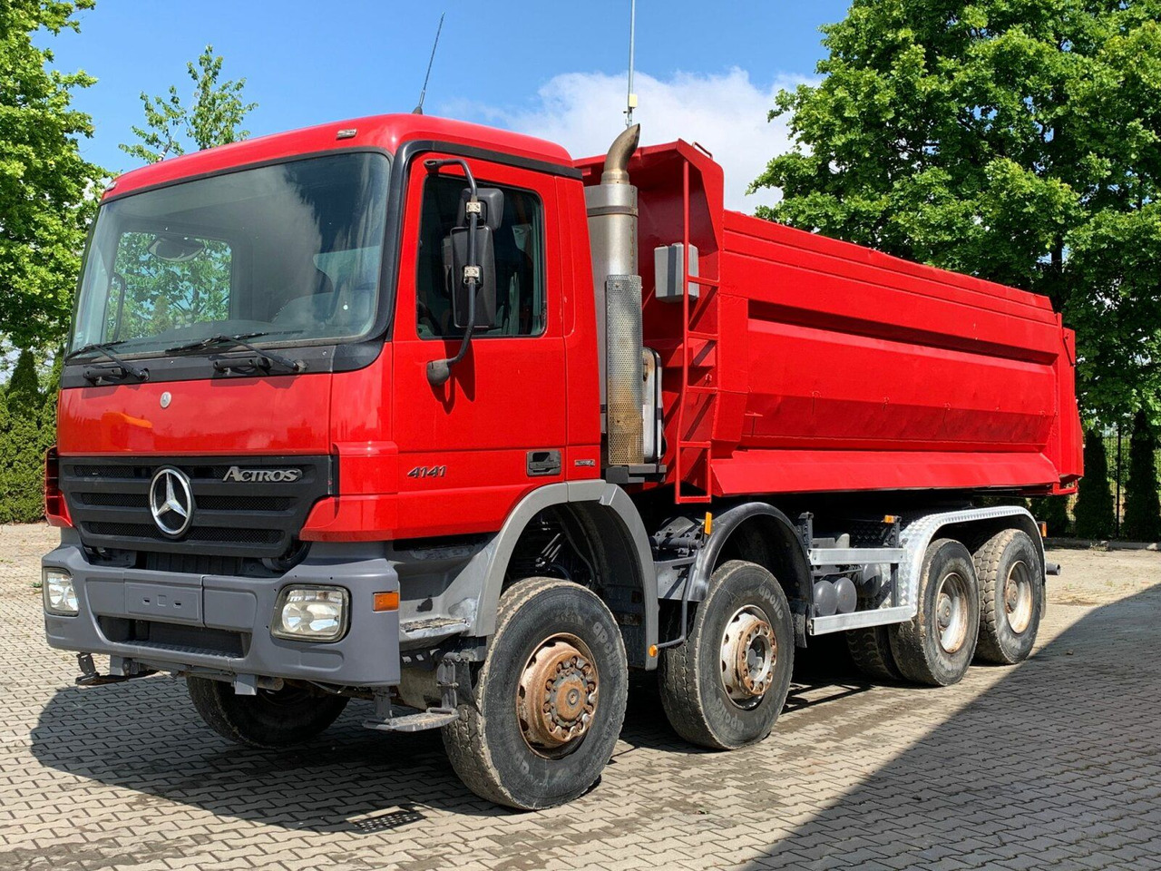 Mercedes-Benz ACTROS 4141 EURO4 8x8 Muldenkipper - Kravas automašīna pašizgāzējs: foto 2 Mercedes-Benz ACTROS 4141 EURO4 8x8 Muldenkipper - Kravas automašīna pašizgāzējs: foto 2