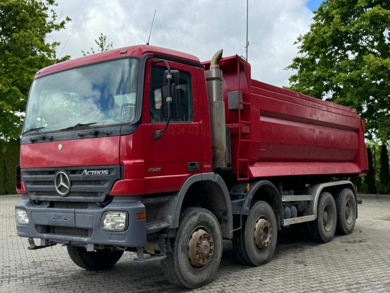 Mercedes-Benz ACTROS 4141 EURO4 8x8 Muldenkipper - Kravas automašīna pašizgāzējs: foto 2 Mercedes-Benz ACTROS 4141 EURO4 8x8 Muldenkipper - Kravas automašīna pašizgāzējs: foto 2