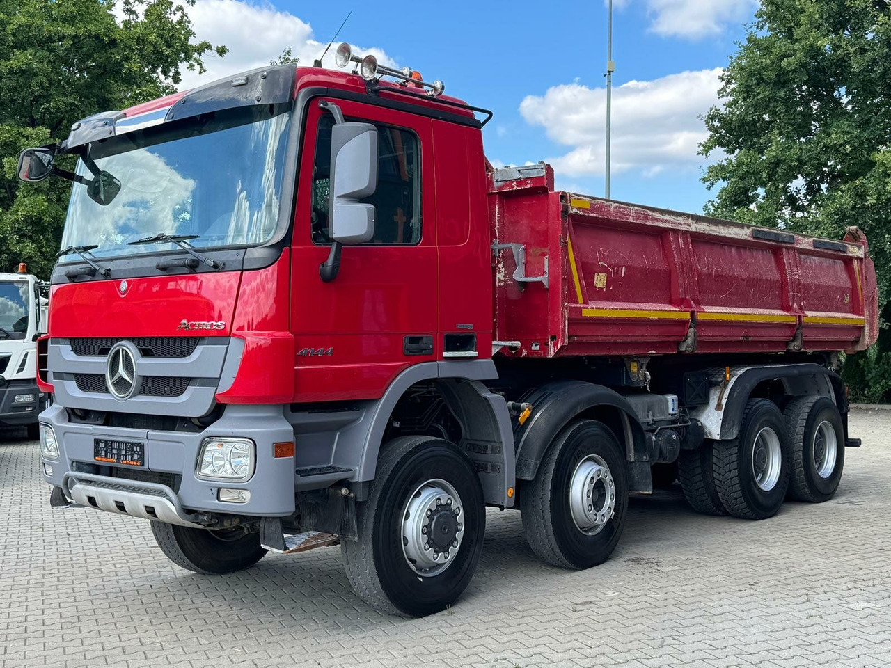 Mercedes-Benz ACTROS 4144 8x6 EURO5 Kipper mit Bordmatik - Kravas automašīna pašizgāzējs: foto 1 Mercedes-Benz ACTROS 4144 8x6 EURO5 Kipper mit Bordmatik - Kravas automašīna pašizgāzējs: foto 1