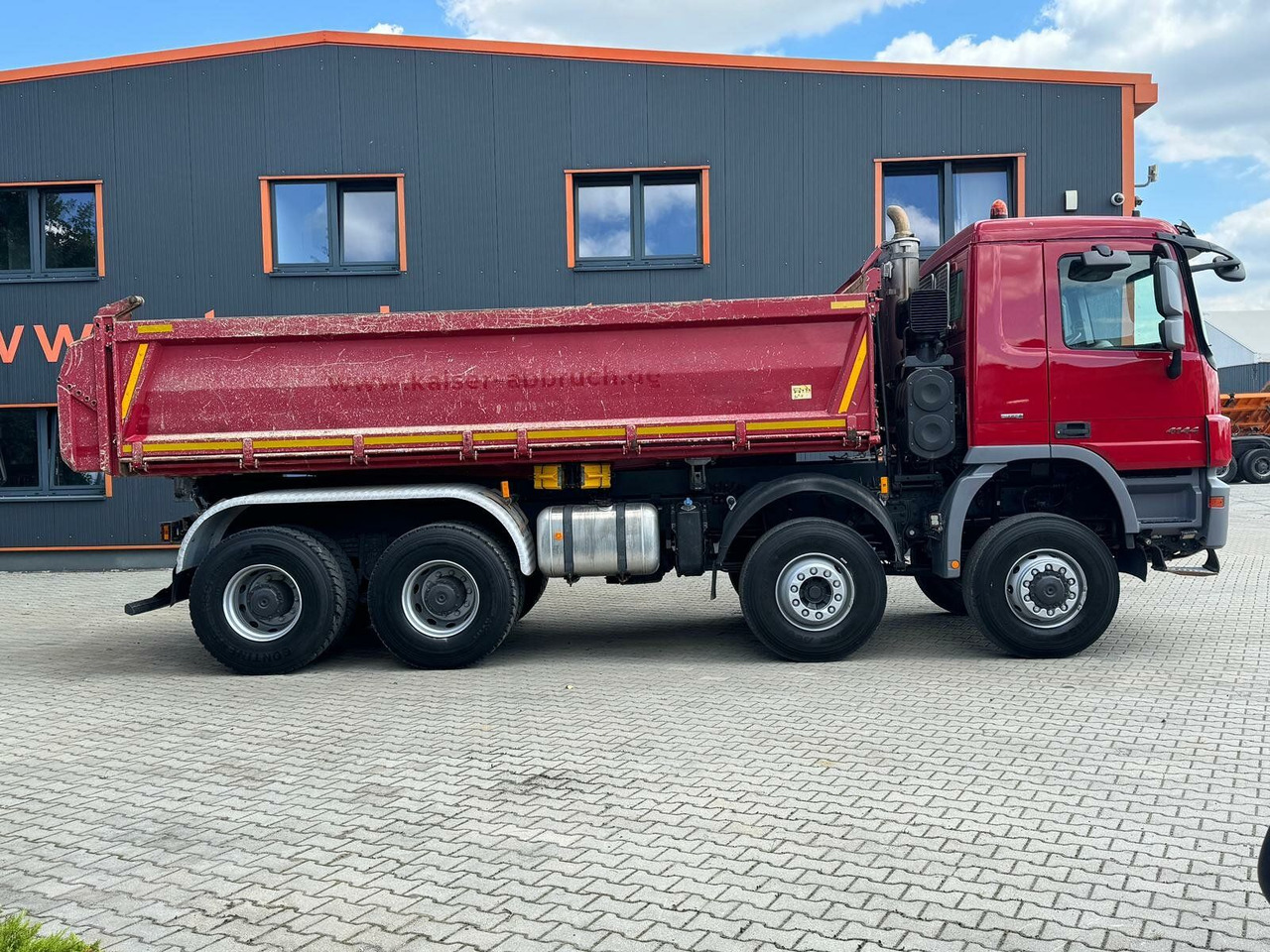 Mercedes-Benz ACTROS 4144 8x6 EURO5 Kipper mit Bordmatik - Kravas automašīna pašizgāzējs: foto 4 Mercedes-Benz ACTROS 4144 8x6 EURO5 Kipper mit Bordmatik - Kravas automašīna pašizgāzējs: foto 4