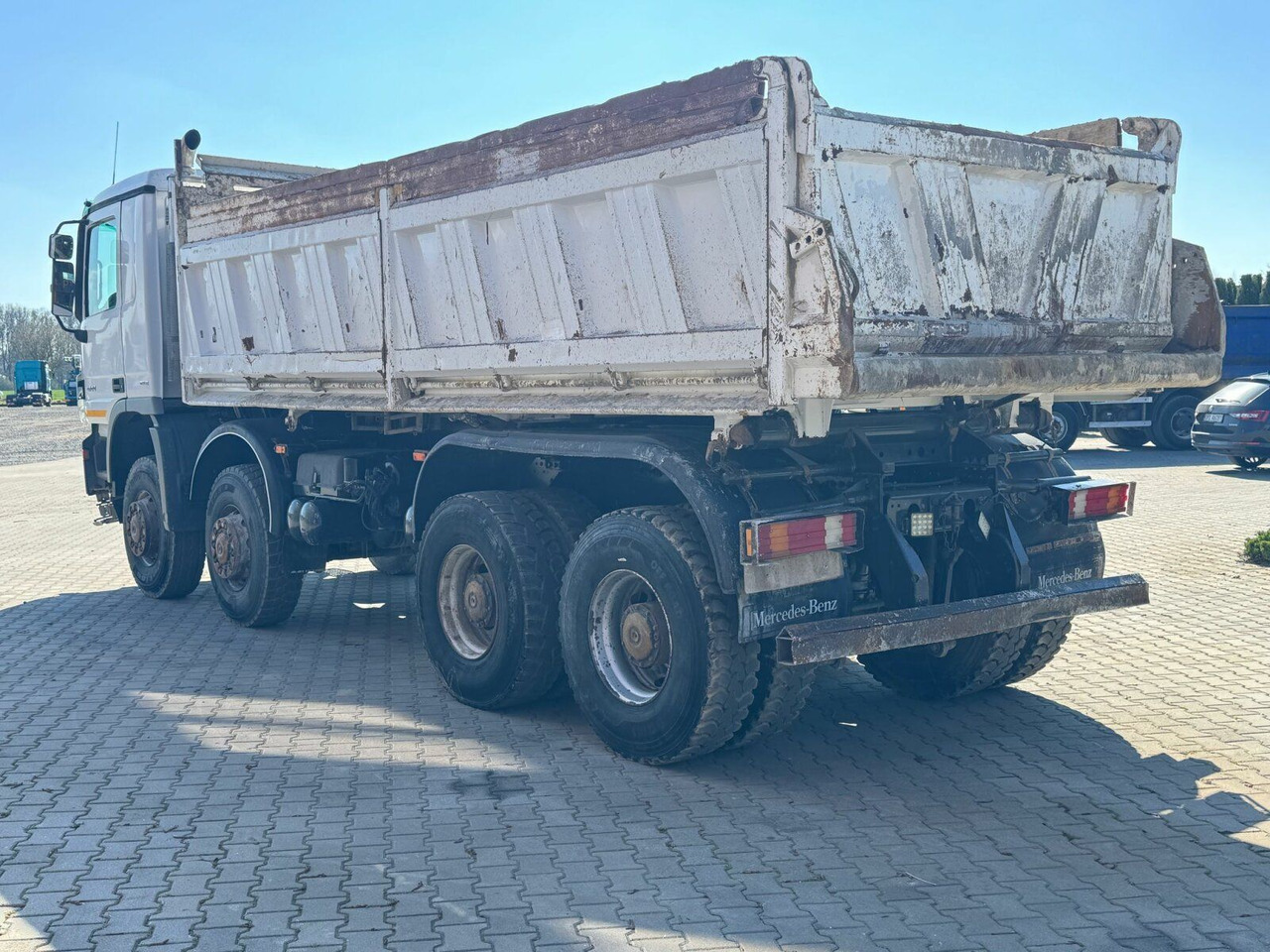 Kravas automašīna pašizgāzējs Mercedes-Benz ACTROS 4144 8x8 EURO4 DSK Meiller: foto 6
