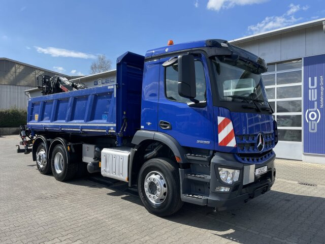 Mercedes-Benz AROCS 2536 6x2*4 Kipper Kran HIAB - Kravas automašīna pašizgāzējs, Kravas auto ar manipulatoru: foto 1 Mercedes-Benz AROCS 2536 6x2*4 Kipper Kran HIAB - Kravas automašīna pašizgāzējs, Kravas auto ar manipulatoru: foto 1