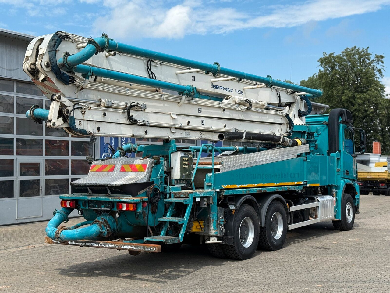 Mercedes-Benz AROCS 2636 6x4 Euro 6 Betonpumpe SERMAC 4Z36 - Betona sūknis: foto 4 Mercedes-Benz AROCS 2636 6x4 Euro 6 Betonpumpe SERMAC 4Z36 - Betona sūknis: foto 4