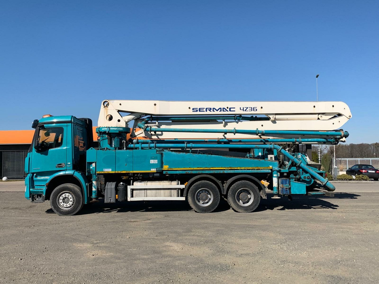 Mercedes-Benz AROCS 2636 6x4 Euro 6 Betonpumpe SERMAC 4Z36 - Betona sūknis: foto 4 Mercedes-Benz AROCS 2636 6x4 Euro 6 Betonpumpe SERMAC 4Z36 - Betona sūknis: foto 4