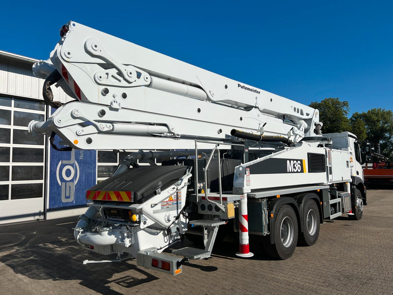 Mercedes-Benz AROCS 2640 6x4 E6 Betonpumpe Putzmeister 36-4 M - Betona sūknis: foto 4 Mercedes-Benz AROCS 2640 6x4 E6 Betonpumpe Putzmeister 36-4 M - Betona sūknis: foto 4