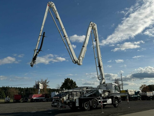 Mercedes-Benz AROCS 2840 6x4 Betonp. Putzmeister BSF36-4.16HLS - Betona sūknis: foto 4 Mercedes-Benz AROCS 2840 6x4 Betonp. Putzmeister BSF36-4.16HLS - Betona sūknis: foto 4