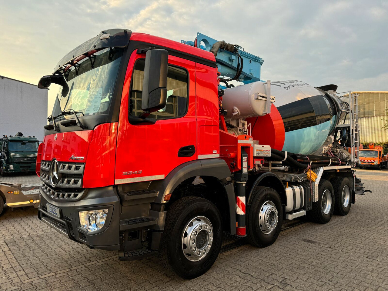 Mercedes-Benz AROCS 3243 8x4 Euro 6 Pumi Putzmeister TMM 24-3 - Betona sūknis: foto 3 Mercedes-Benz AROCS 3243 8x4 Euro 6 Pumi Putzmeister TMM 24-3 - Betona sūknis: foto 3