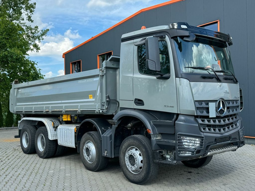 Kravas automašīna pašizgāzējs Mercedes-Benz AROCS 3245 8x4 Meiller Kipper Bordmatik mit AHK: foto 1