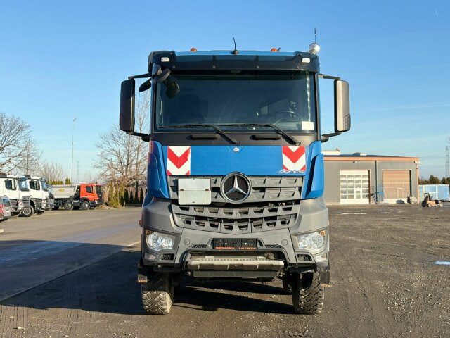 Mercedes-Benz AROCS 4145 8x8 EURO6 Muldenkipper - Kravas automašīna pašizgāzējs: foto 4 Mercedes-Benz AROCS 4145 8x8 EURO6 Muldenkipper - Kravas automašīna pašizgāzējs: foto 4