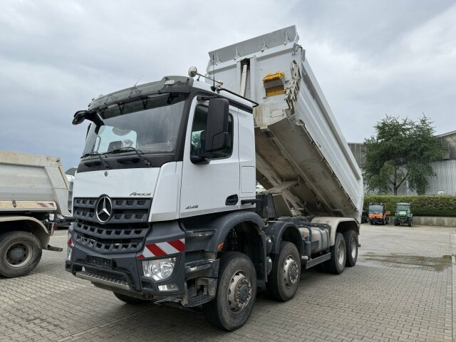 Mercedes-Benz AROCS 4145 8x8 Meiller Muldenkipper - Kravas automašīna pašizgāzējs: foto 4 Mercedes-Benz AROCS 4145 8x8 Meiller Muldenkipper - Kravas automašīna pašizgāzējs: foto 4