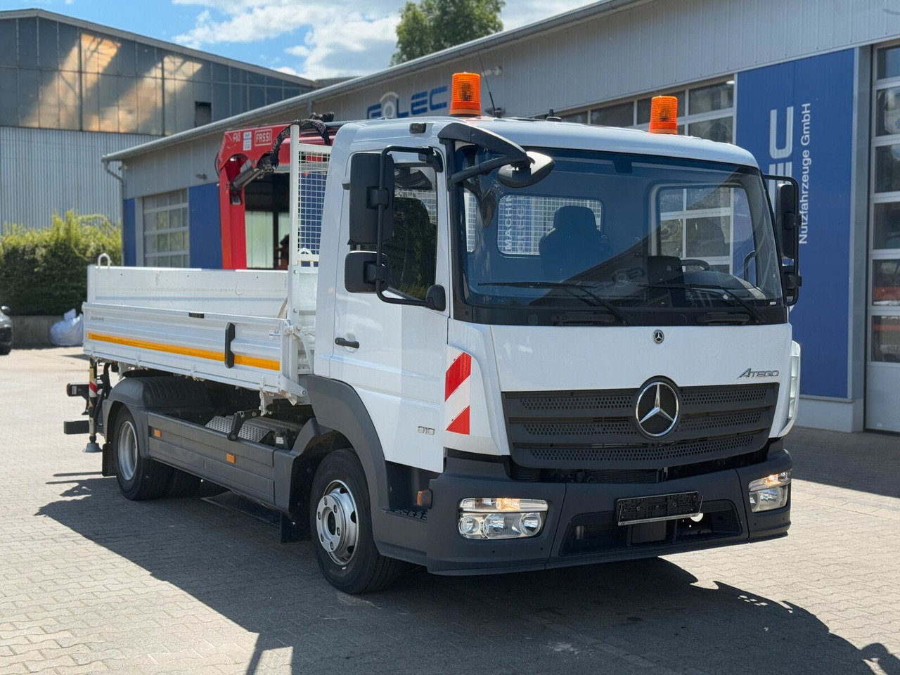Mercedes-Benz ATEGO 818 4x2 Euro 6 Kipper Kran FASSI F65B.0.22 - Komercauto pašizgāzējs: foto 1 Mercedes-Benz ATEGO 818 4x2 Euro 6 Kipper Kran FASSI F65B.0.22 - Komercauto pašizgāzējs: foto 1