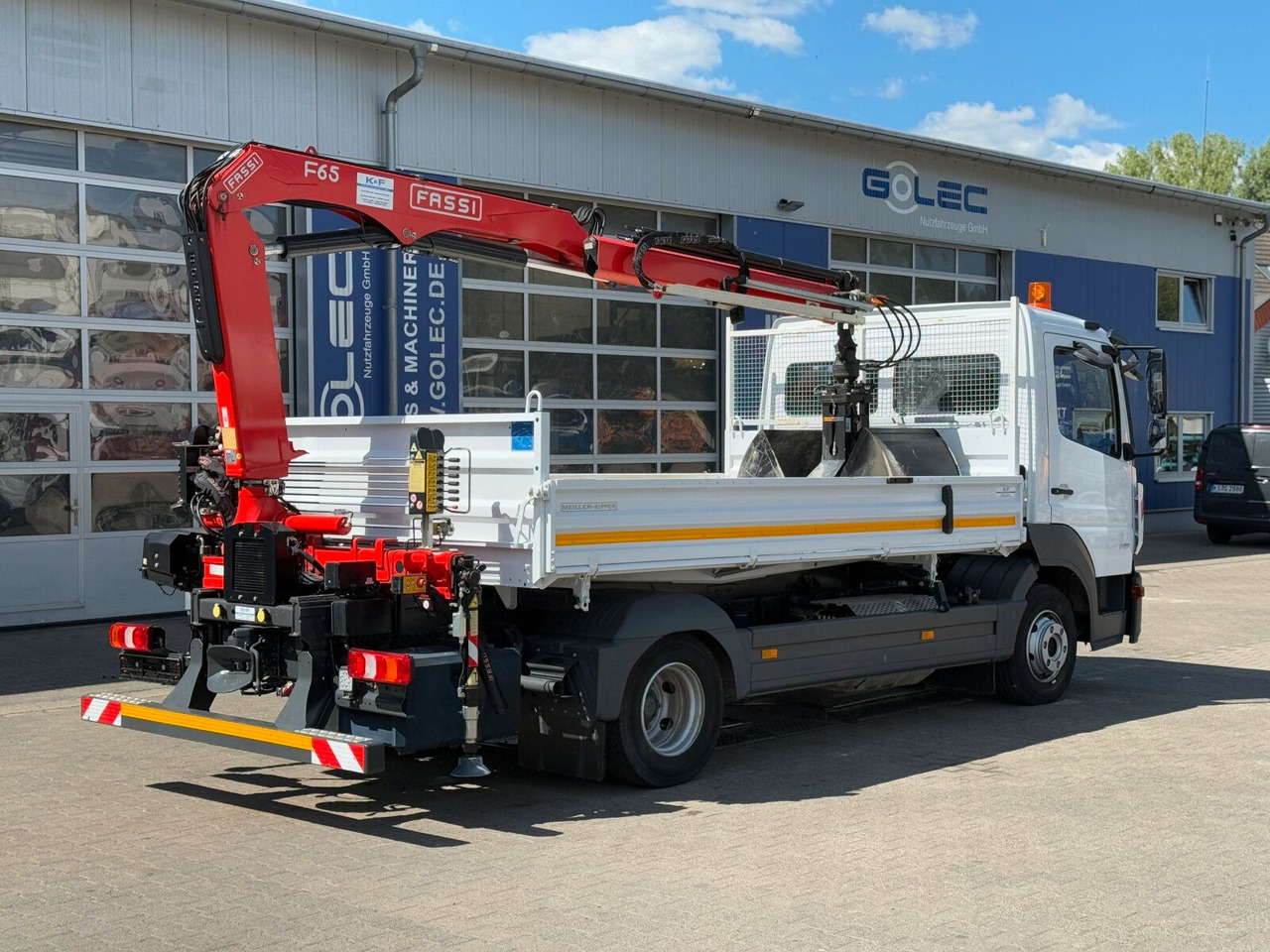 Mercedes-Benz ATEGO 818 4x2 Euro 6 Kipper Kran FASSI F65B.0.22 - Komercauto pašizgāzējs: foto 5 Mercedes-Benz ATEGO 818 4x2 Euro 6 Kipper Kran FASSI F65B.0.22 - Komercauto pašizgāzējs: foto 5