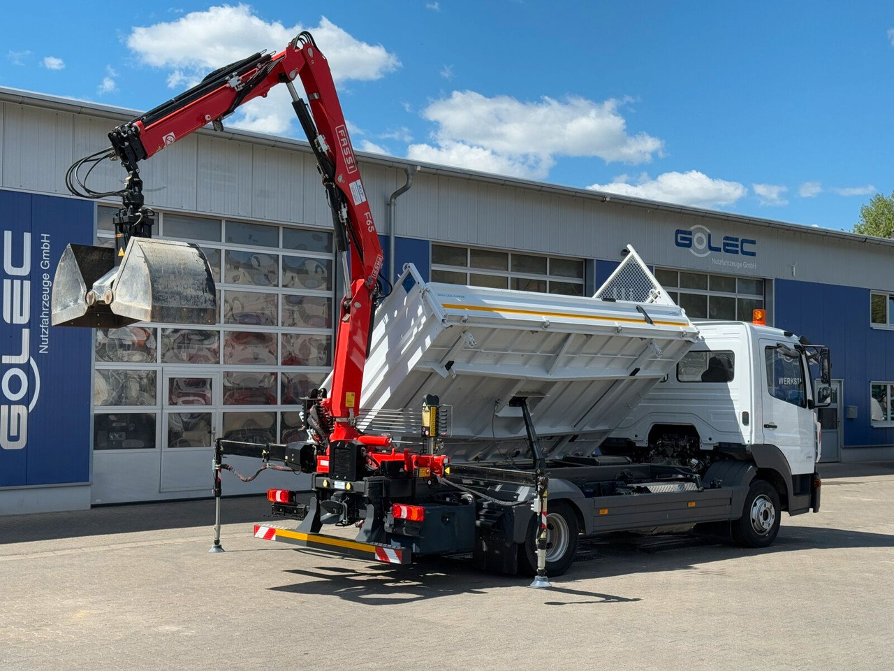 Kravas auto ar manipulatoru Mercedes-Benz ATEGO 818 4x2 Euro 6 Kipper Kran FASSI F65B.0.22: foto 6