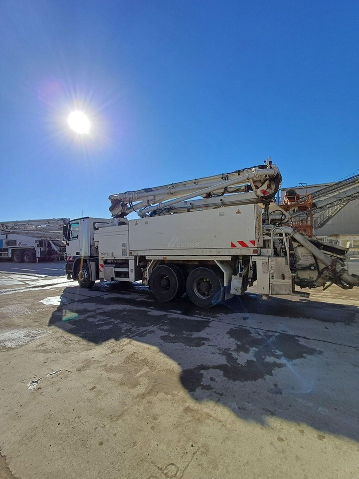 Mercedes-Benz Actros 2636 6x4 Betonpumpe Putzmeister 24-4 16H - Betona sūknis: foto 3 Mercedes-Benz Actros 2636 6x4 Betonpumpe Putzmeister 24-4 16H - Betona sūknis: foto 3