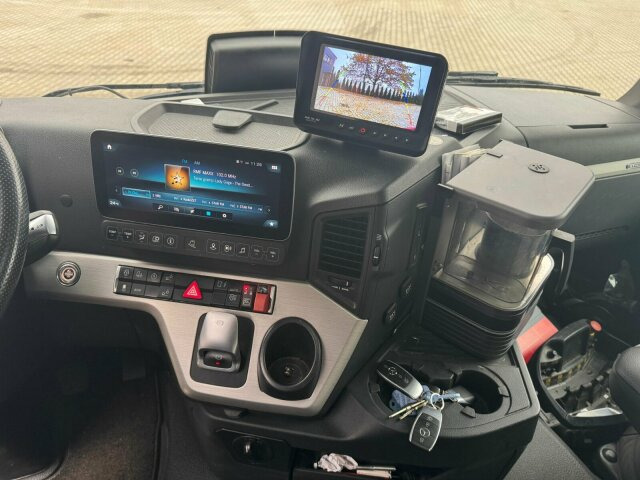 Mercedes-Benz Arocs 3253 8x4 Abrollkipper Kran Palfinger 37002 - Pacēlājs ar āķi, Kravas auto ar manipulatoru: foto 3 Mercedes-Benz Arocs 3253 8x4 Abrollkipper Kran Palfinger 37002 - Pacēlājs ar āķi, Kravas auto ar manipulatoru: foto 3