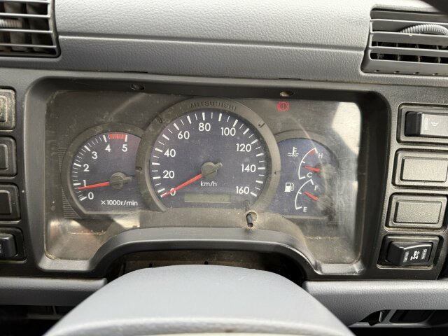 Mitsubishi Canter FUSO Kehrmaschine BROCK SL140 4 m³ - Ielu tīrīšanas mašīna: foto 2 Mitsubishi Canter FUSO Kehrmaschine BROCK SL140 4 m³ - Ielu tīrīšanas mašīna: foto 2