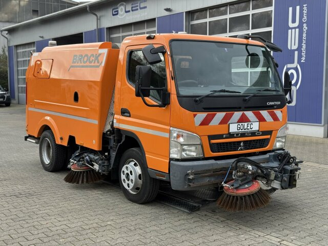 Mitsubishi Canter FUSO Kehrmaschine BROCK SL140 4 m³ - Ielu tīrīšanas mašīna: foto 1 Mitsubishi Canter FUSO Kehrmaschine BROCK SL140 4 m³ - Ielu tīrīšanas mašīna: foto 1