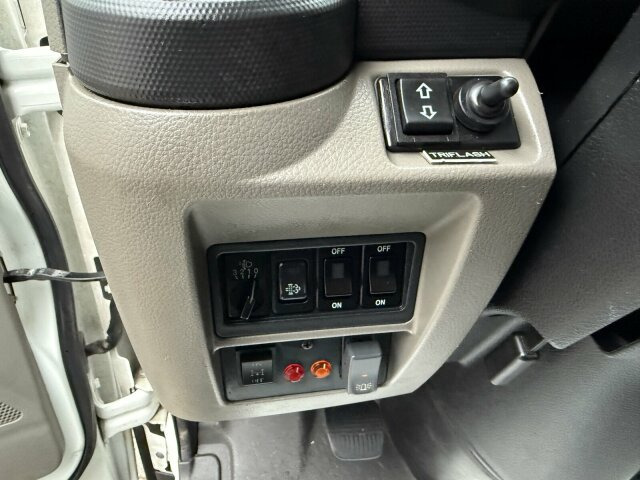 Nissan Cabstar 4x2 Ruthmann Steiger TB 270 - Autopacēlājs: foto 4 Nissan Cabstar 4x2 Ruthmann Steiger TB 270 - Autopacēlājs: foto 4