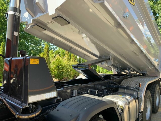 Scania P 420 8x4 Kipper Meiller 18,5m3 Euro 6 - Kravas automašīna pašizgāzējs: foto 4 Scania P 420 8x4 Kipper Meiller 18,5m3 Euro 6 - Kravas automašīna pašizgāzējs: foto 4