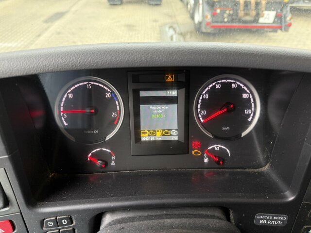 Scania R560 6x4 Holztransport Kran LOGLIFT HIAB 140S79R - Kokvedējs, Kravas auto ar manipulatoru: foto 2 Scania R560 6x4 Holztransport Kran LOGLIFT HIAB 140S79R - Kokvedējs, Kravas auto ar manipulatoru: foto 2