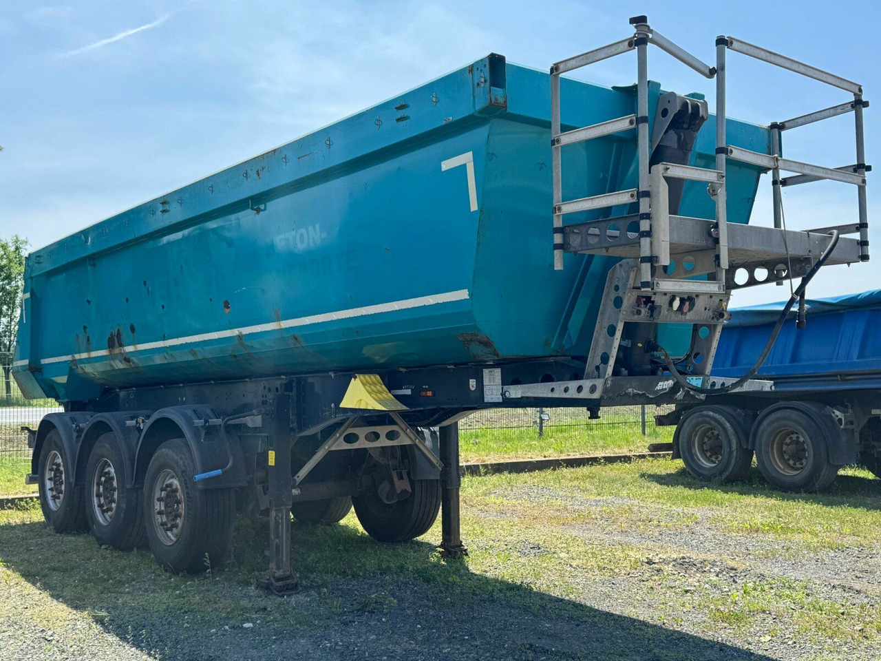 Schmitz Cargobull SKI 24 SL7.2 Kippauflieger 3 Achse - Puspiekabe pašizgāzējs: foto 3 Schmitz Cargobull SKI 24 SL7.2 Kippauflieger 3 Achse - Puspiekabe pašizgāzējs: foto 3