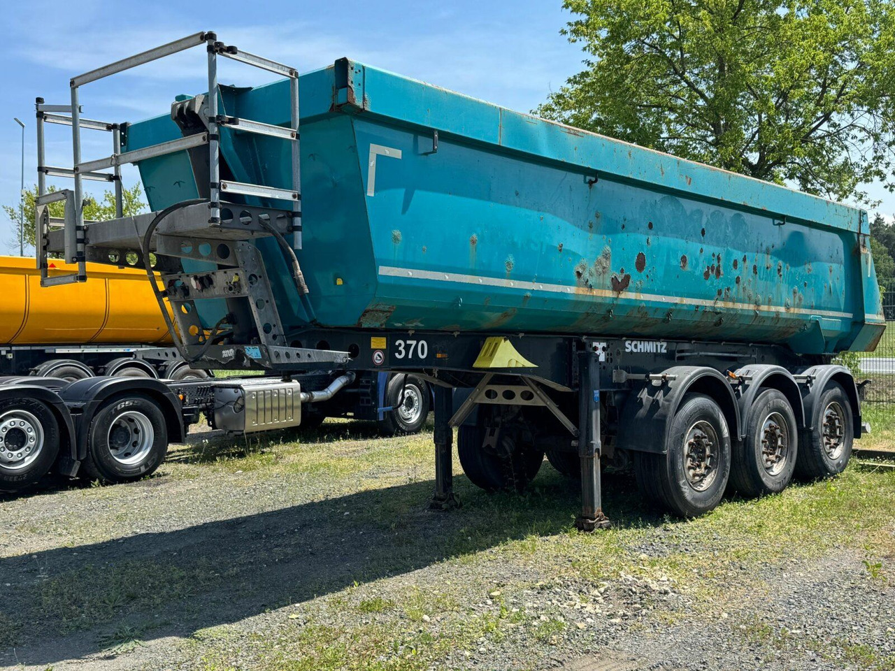 Schmitz Cargobull SKI 24 SL7.2 Kippauflieger 3 Achse - Puspiekabe pašizgāzējs: foto 1 Schmitz Cargobull SKI 24 SL7.2 Kippauflieger 3 Achse - Puspiekabe pašizgāzējs: foto 1
