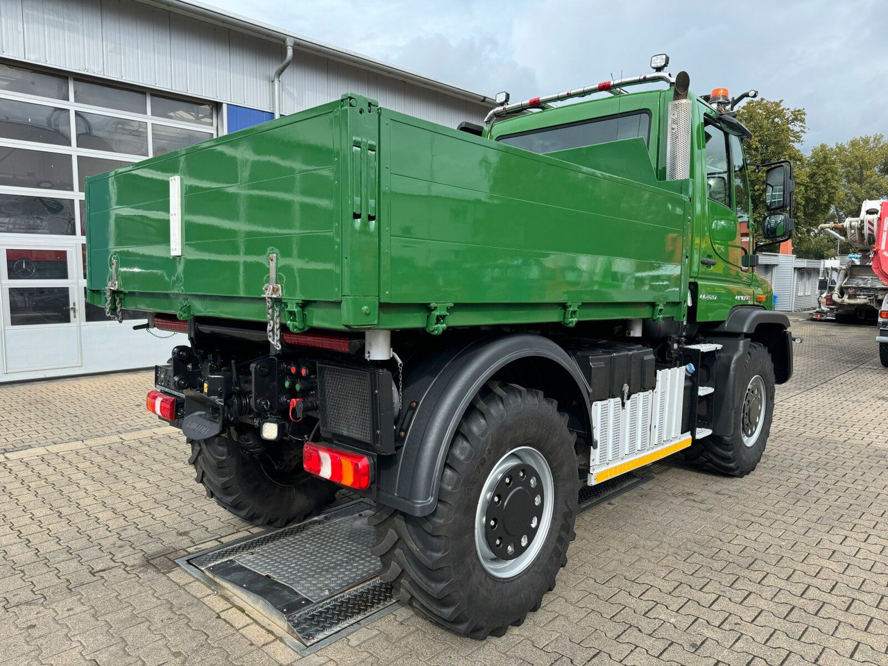 Unimog U430 Kipper mit Reifendruckregelanlage - Kravas automašīna pašizgāzējs: foto 5 Unimog U430 Kipper mit Reifendruckregelanlage - Kravas automašīna pašizgāzējs: foto 5