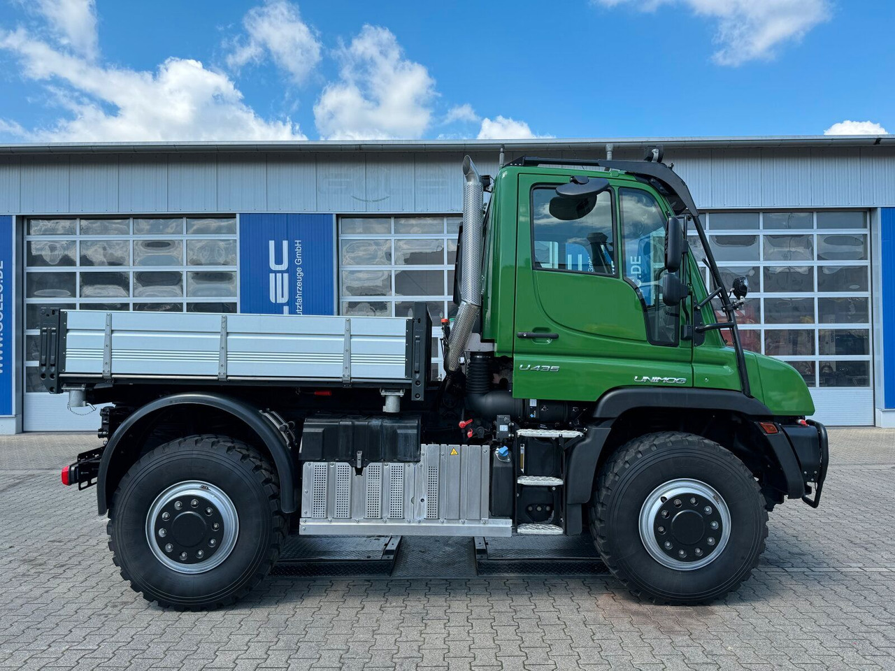 Unimog U435 Kipper mit Reifendruckregelanlage - Kravas automašīna pašizgāzējs: foto 3 Unimog U435 Kipper mit Reifendruckregelanlage - Kravas automašīna pašizgāzējs: foto 3