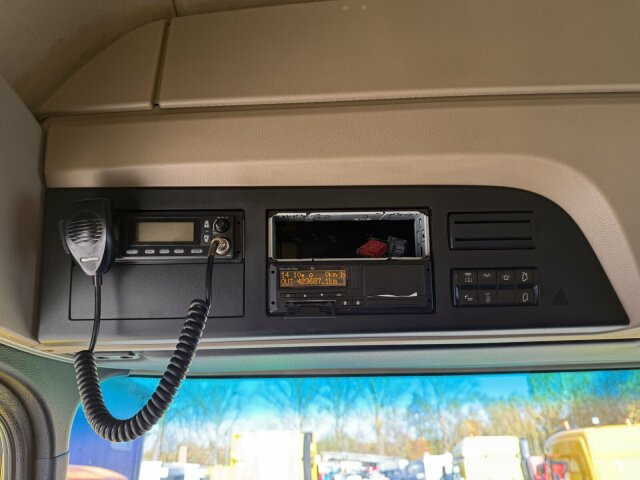 Mercedes-Benz ACTROS 1846 4x4 HAD Eur 6 Kipphydraulik Retarder - Vilcējs: foto 4 Mercedes-Benz ACTROS 1846 4x4 HAD Eur 6 Kipphydraulik Retarder - Vilcējs: foto 4